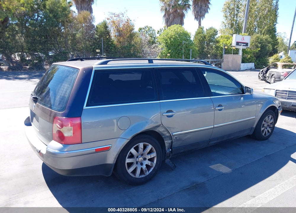 2001 VOLKSWAGEN PASSAT GLS VIN: WVWVD63B11E260048