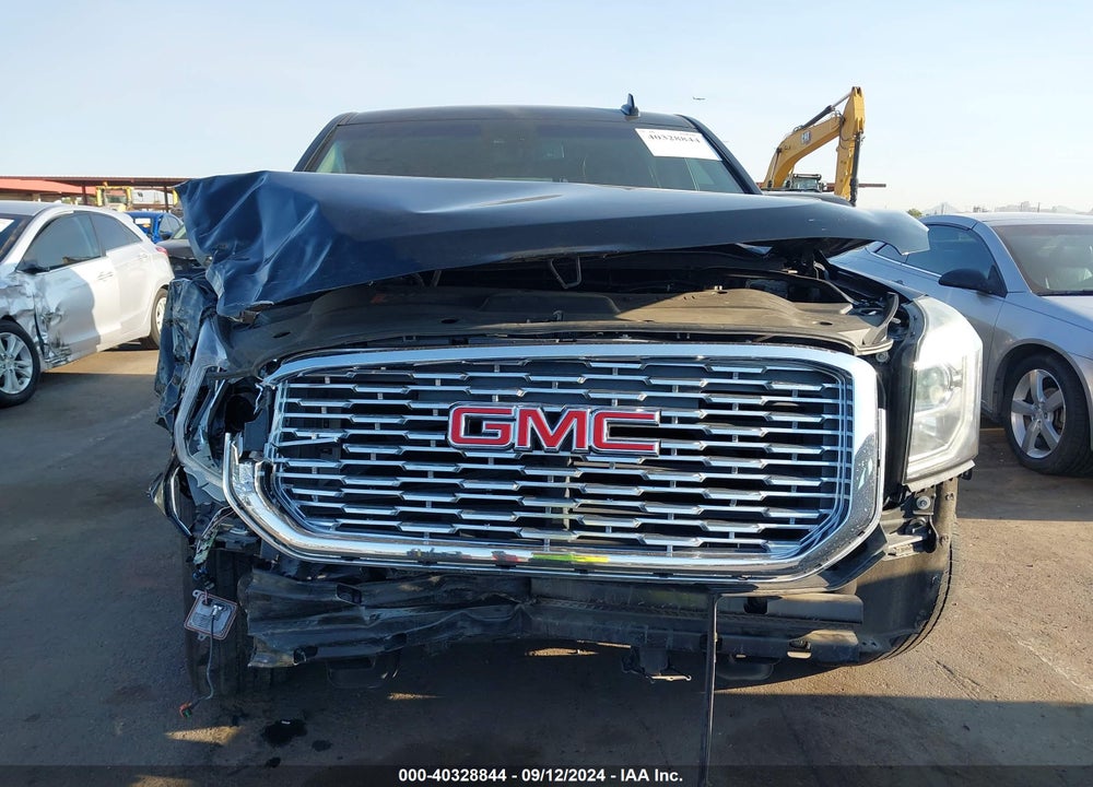 2020 GMC YUKON XL 4WD DENALI VIN: 1GKS2HKJ4LR249980
