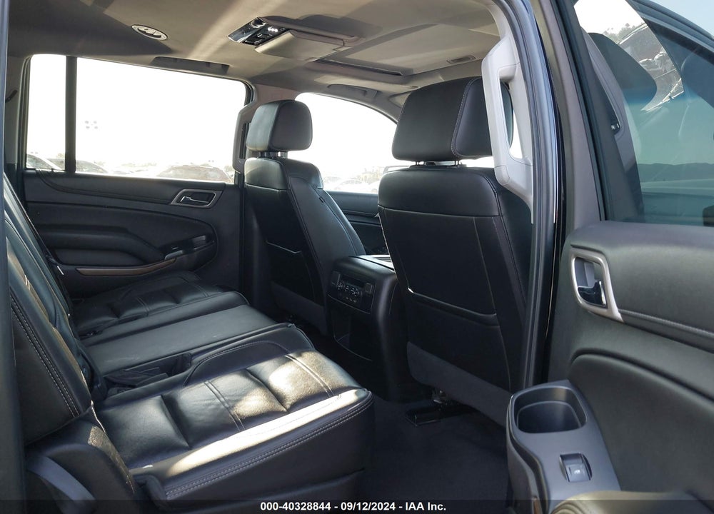 2020 GMC YUKON XL 4WD DENALI VIN: 1GKS2HKJ4LR249980