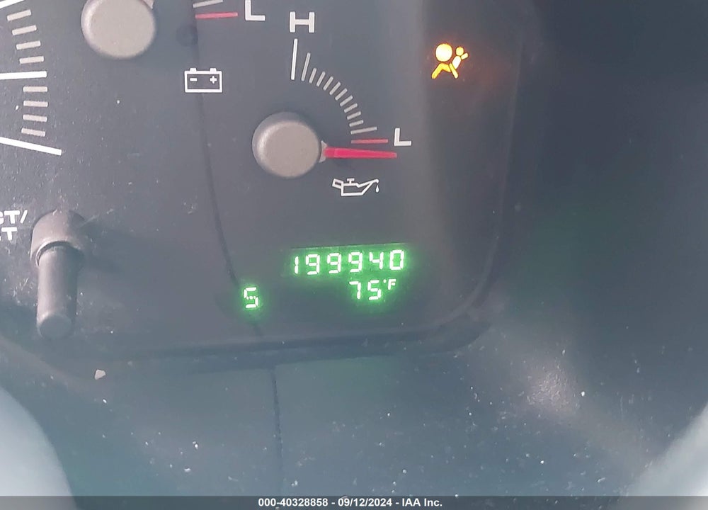 2003 FORD EXPEDITION XLT VIN: 1FMPU16L13LC28419