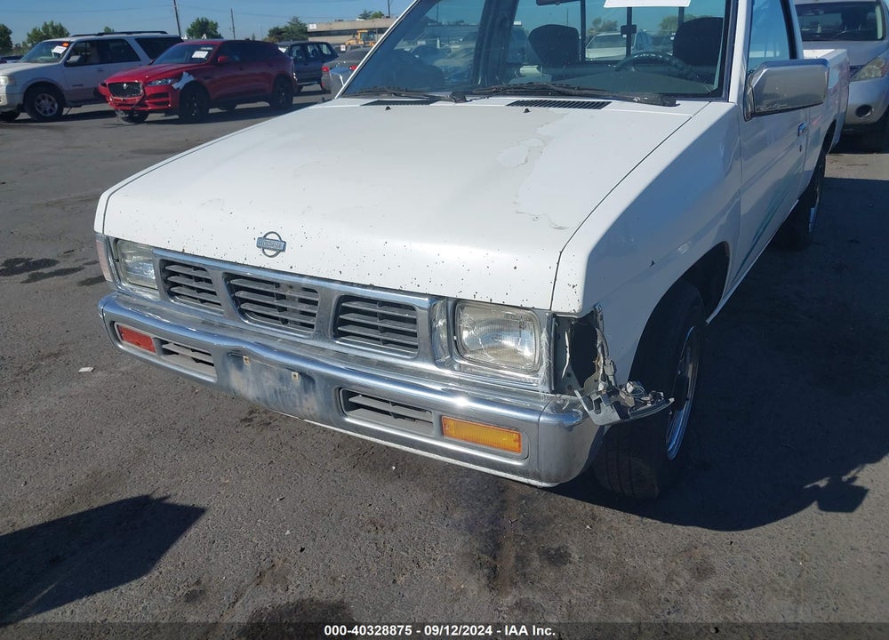 1994 NISSAN TRUCK XE VIN: 1N6SD11S3RC394265