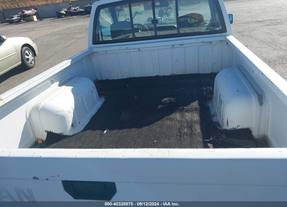 1994 NISSAN TRUCK XE VIN: 1N6SD11S3RC394265