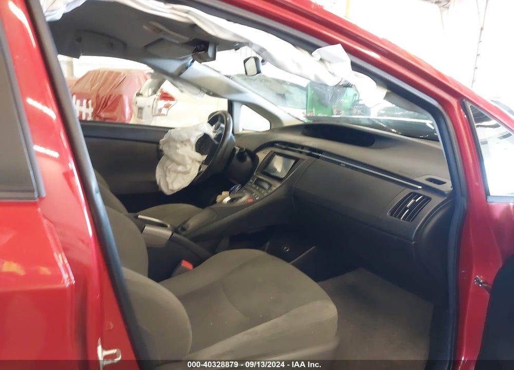 2013 TOYOTA PRIUS TWO VIN: JTDKN3DU1D5596530