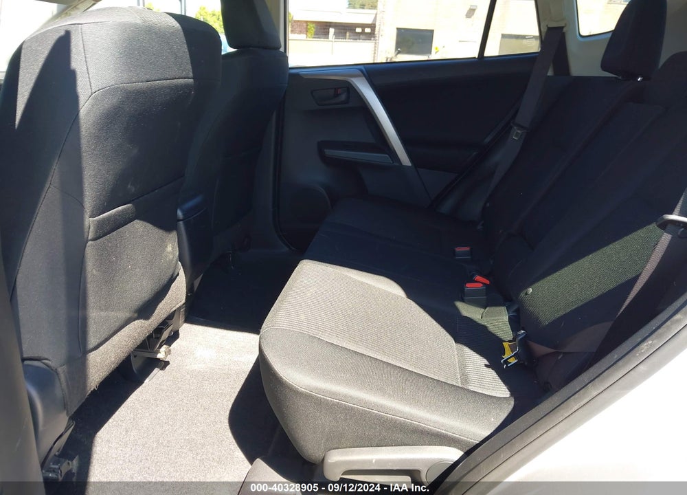 2018 TOYOTA RAV4 LE VIN: JTMZFREV6JJ179526