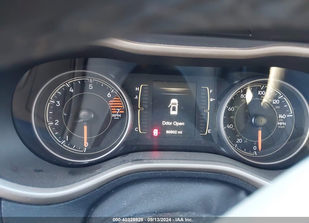 2017 JEEP CHEROKEE ALTITUDE FWD VIN: 1C4PJLAB4HW641156