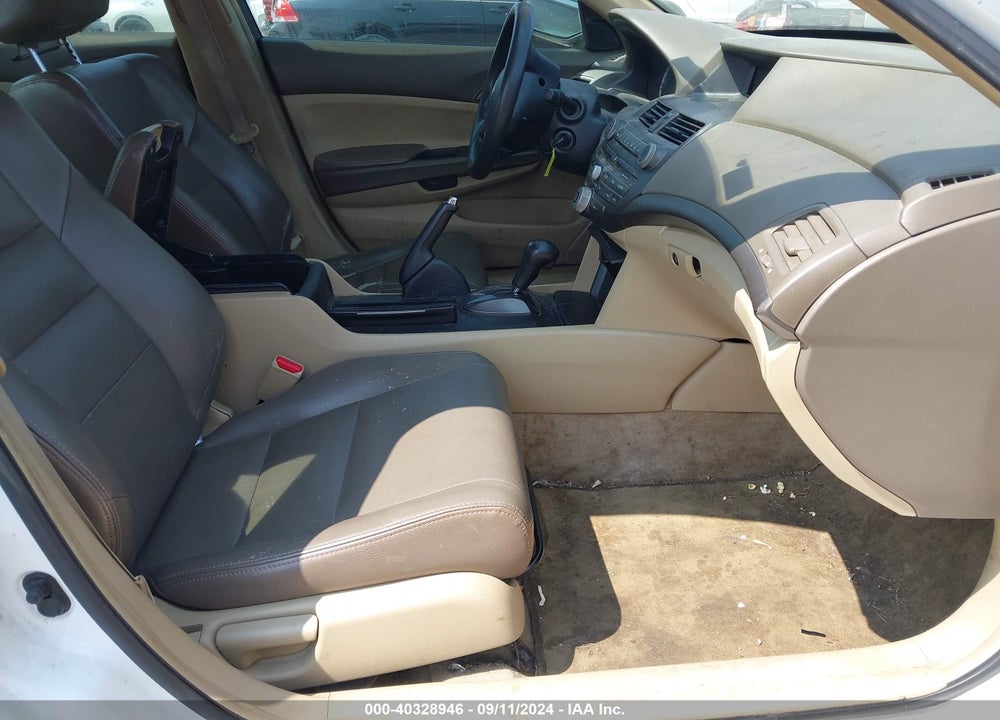 2009 HONDA ACCORD 2.4 LX VIN: 1HGCP26369A059780