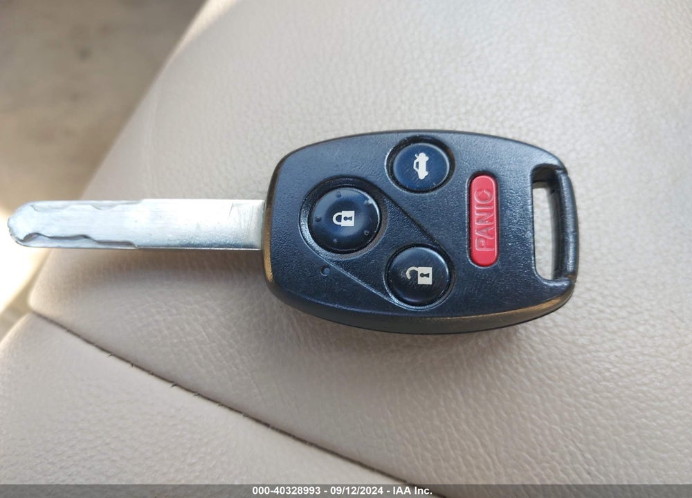 2011 HONDA ACCORD 3.5 EX-L VIN: 1HGCP3F88BA026416
