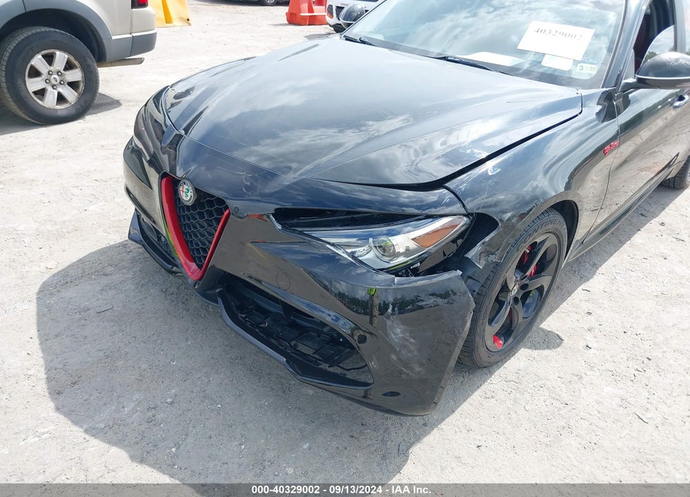 2017 ALFA ROMEO GIULIA AWD VIN: ZARFAEDN0H7550026