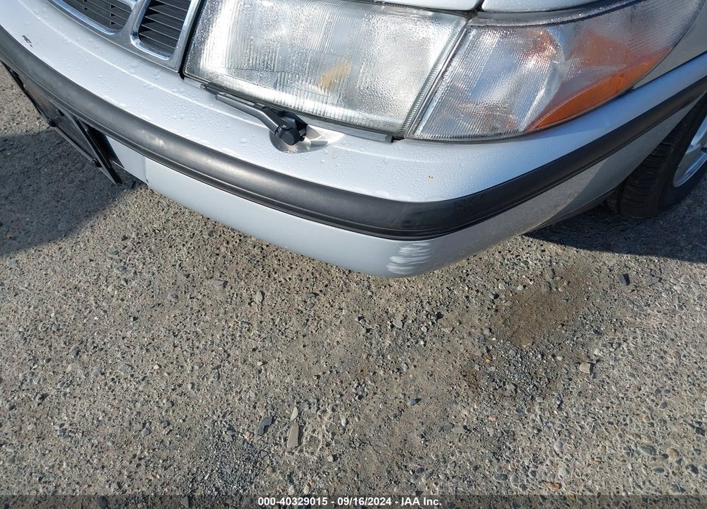 1998 SAAB 900 S VIN: YS3DD55B1W2012371