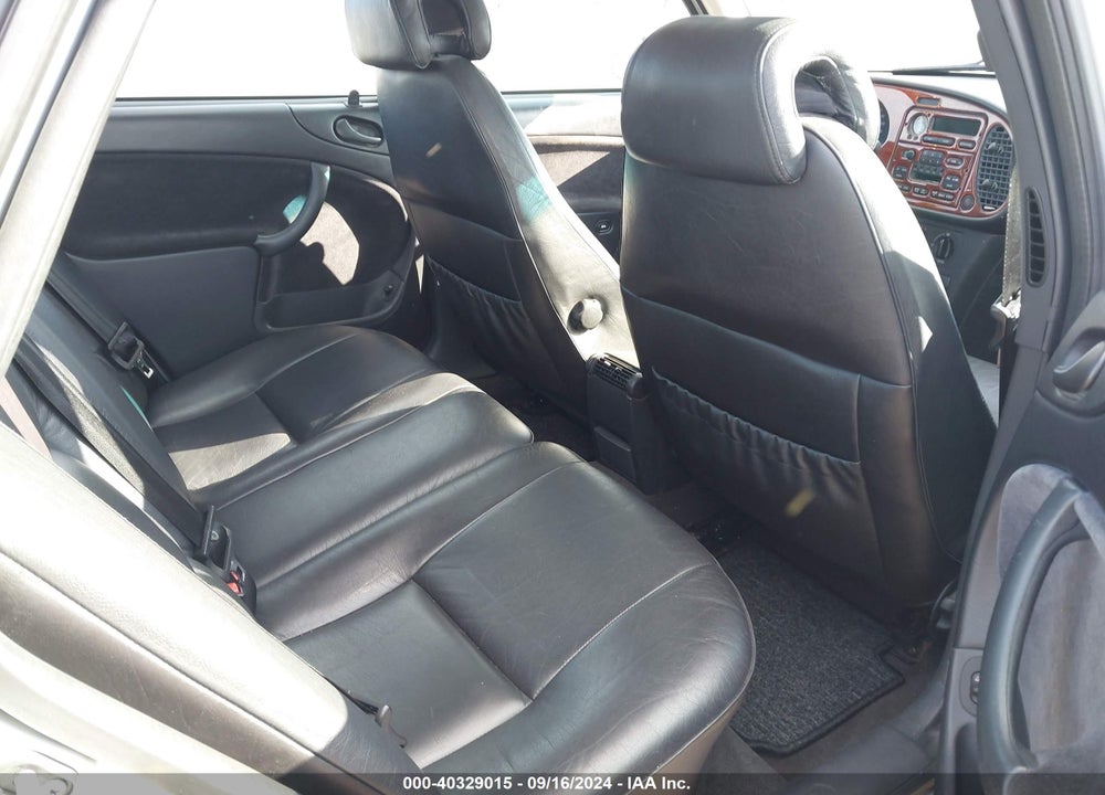 1998 SAAB 900 S VIN: YS3DD55B1W2012371