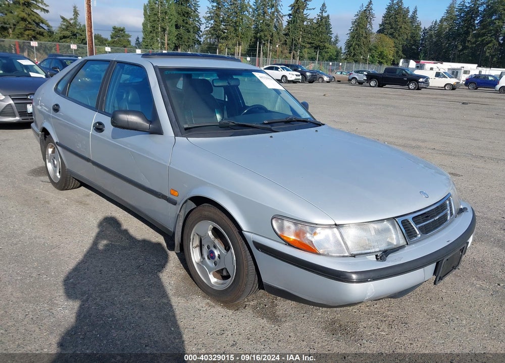 1998 SAAB 900 S VIN: YS3DD55B1W2012371
