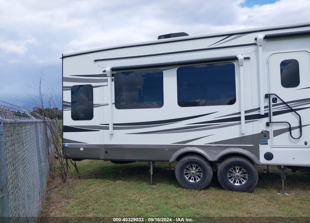 2021 JAYCO NORTHPOINT 310RLTS VIN: 1UJCJ0BS4M1LB0088