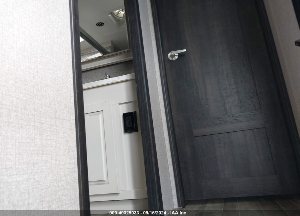 2021 JAYCO NORTHPOINT 310RLTS VIN: 1UJCJ0BS4M1LB0088