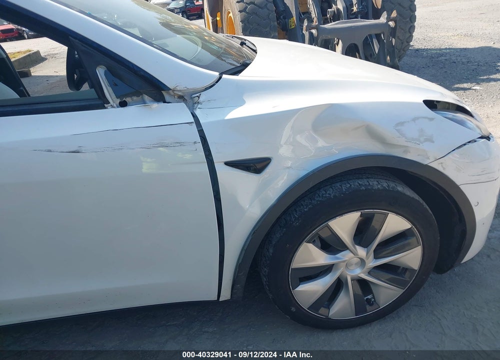 2021 TESLA MODEL Y LONG RANGE DUAL MOTOR ALL-WHEEL DRIVE VIN: 5YJYGDEE4MF069176