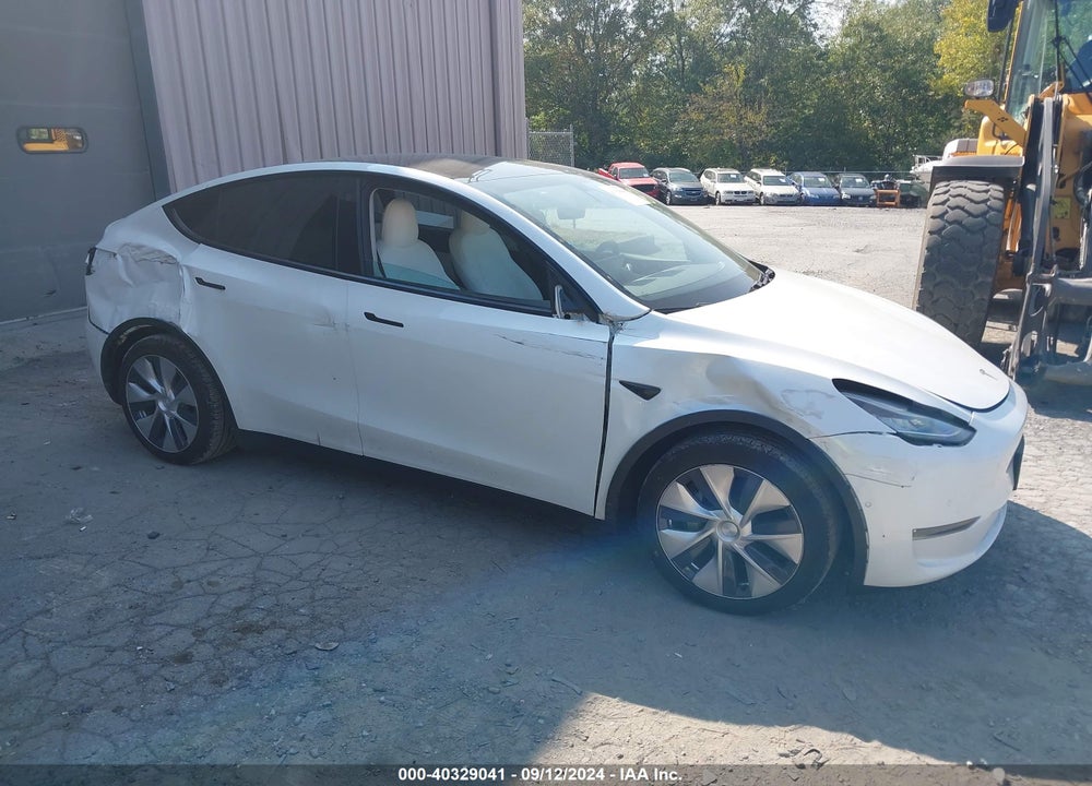 2021 TESLA MODEL Y LONG RANGE DUAL MOTOR ALL-WHEEL DRIVE VIN: 5YJYGDEE4MF069176