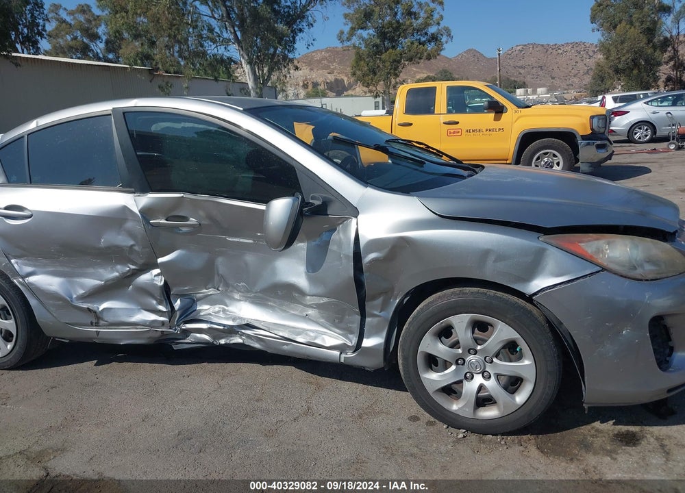 2013 MAZDA 3 I SPORT VIN: JM1BL1UPXD1768453