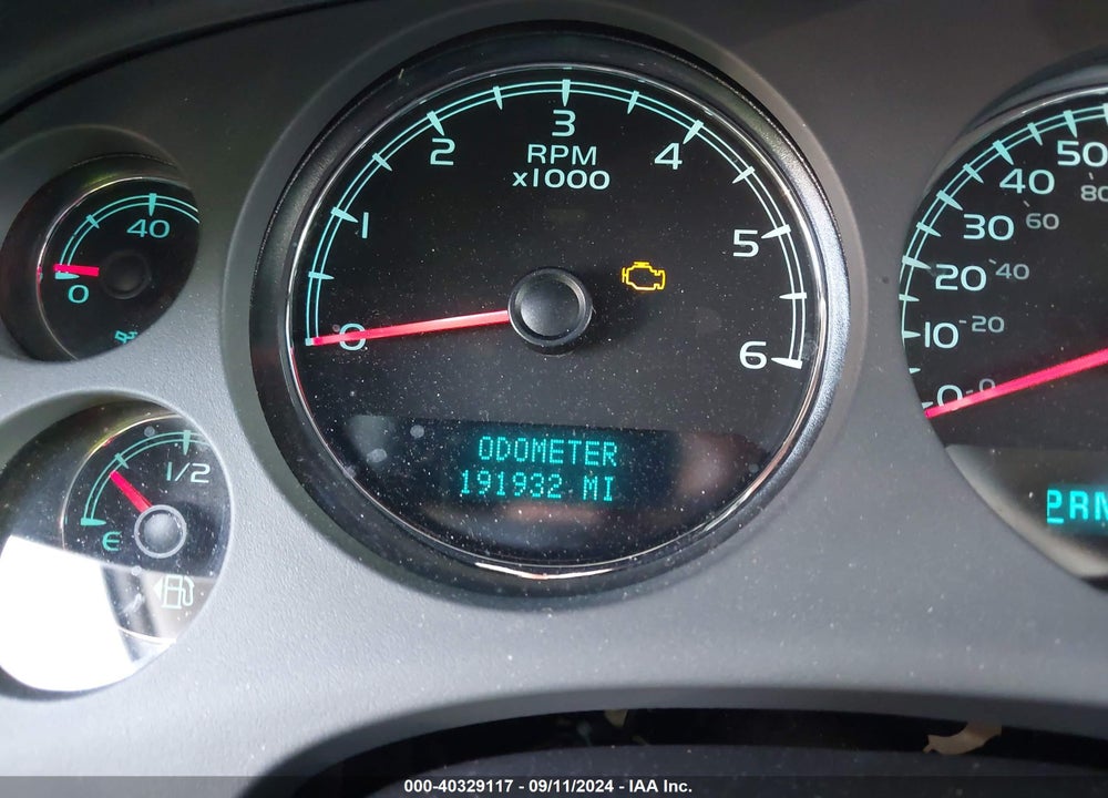 2008 CHEVROLET SUBURBAN 1500 LT VIN: 3GNFC16J98G174025