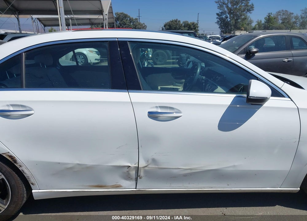 2019 MERCEDES-BENZ A 220 VIN: WDD3G4EB4KW017805