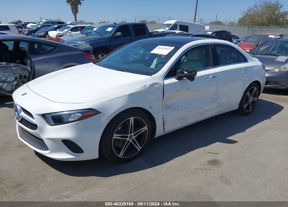 2019 MERCEDES-BENZ A 220 VIN: WDD3G4EB4KW017805
