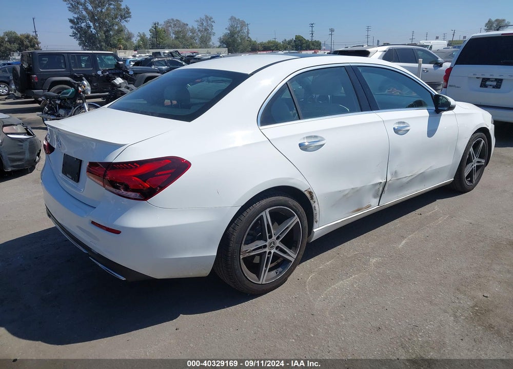 2019 MERCEDES-BENZ A 220 VIN: WDD3G4EB4KW017805