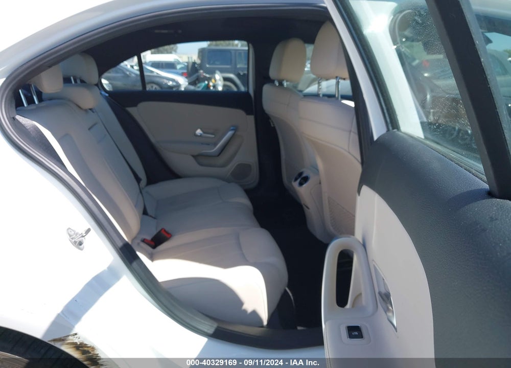2019 MERCEDES-BENZ A 220 VIN: WDD3G4EB4KW017805