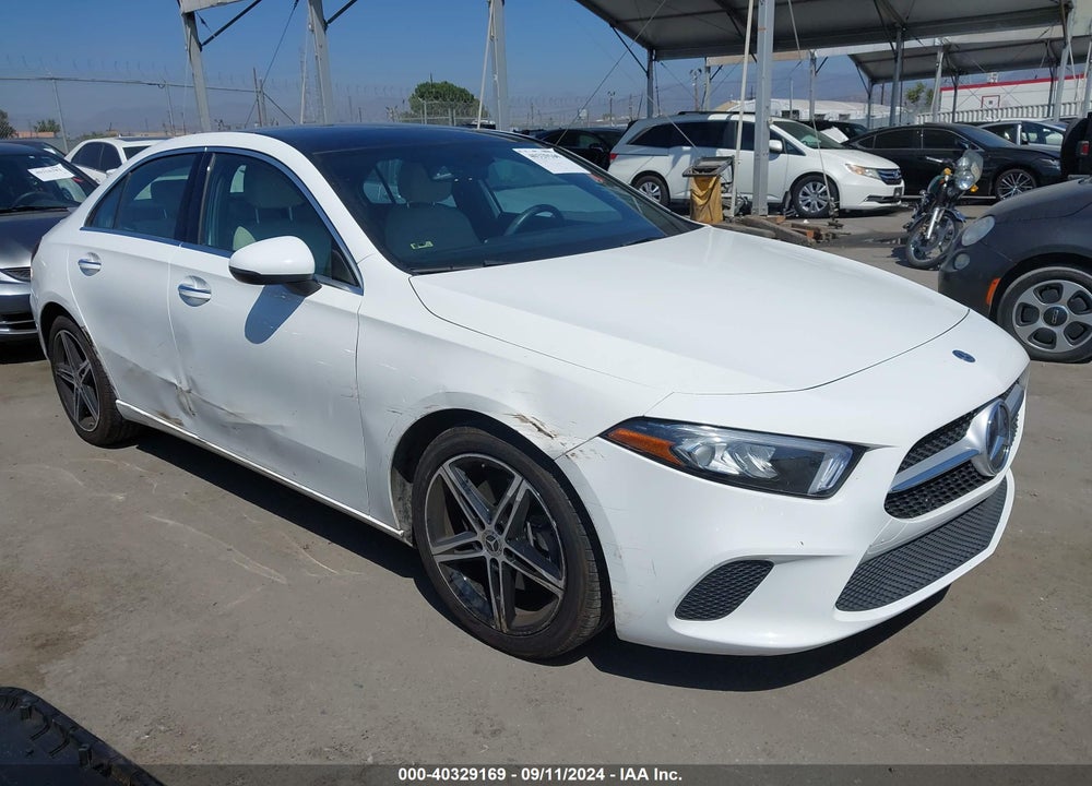 2019 MERCEDES-BENZ A 220 VIN: WDD3G4EB4KW017805