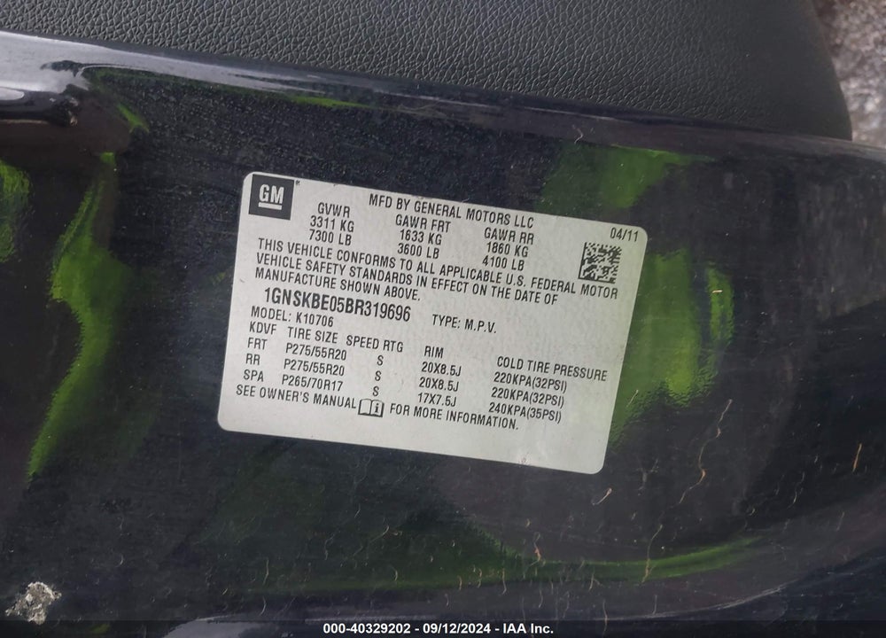 2011 CHEVROLET TAHOE LT VIN: 1GNSKBE05BR319696