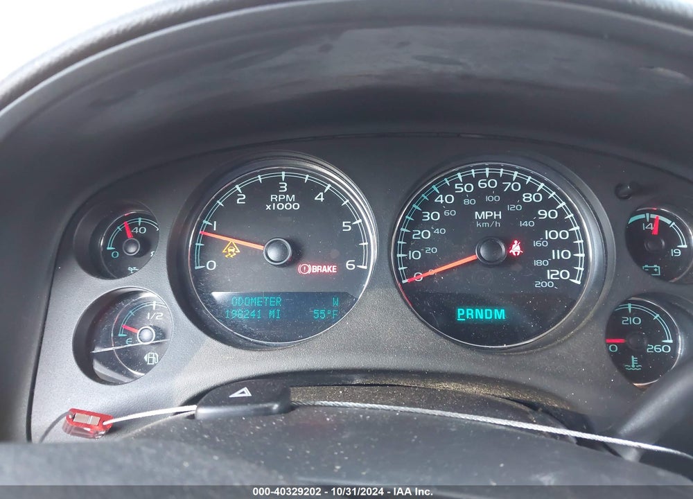 2011 CHEVROLET TAHOE LT VIN: 1GNSKBE05BR319696