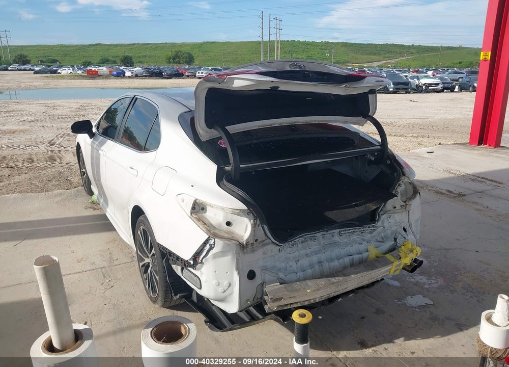 2020 TOYOTA CAMRY SE VIN: 4T1G11AK0LU870437