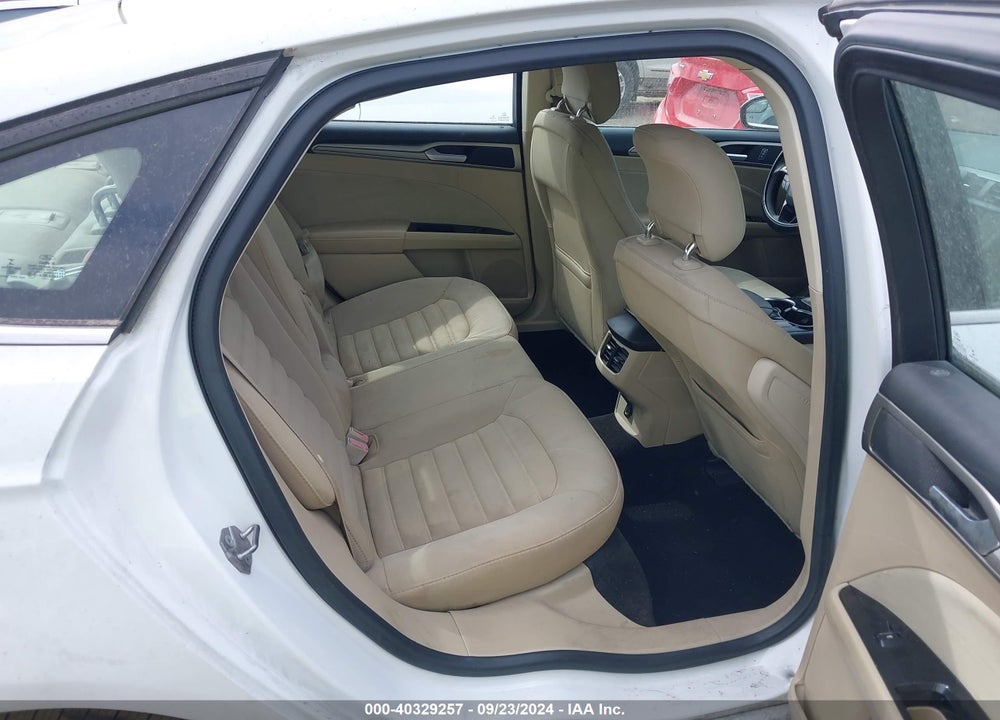 2014 FORD FUSION SE VIN: 3FA6P0HDXER286529