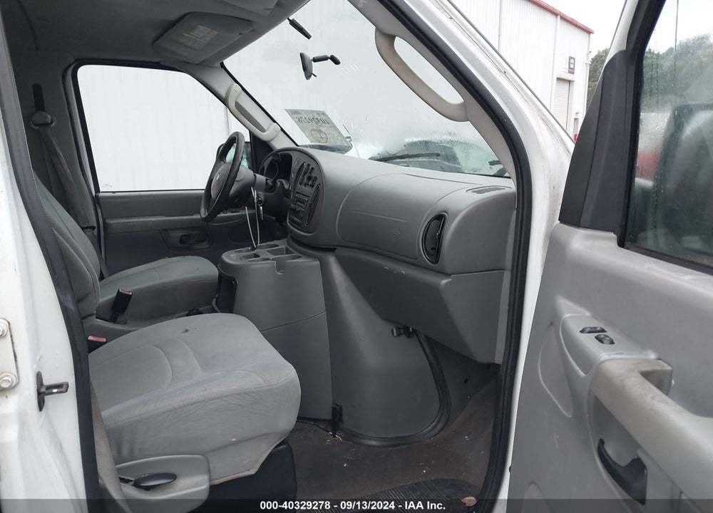 2008 FORD E-350 SUPER DUTY XL/XLT VIN: 1FBNE31LX8DA27801