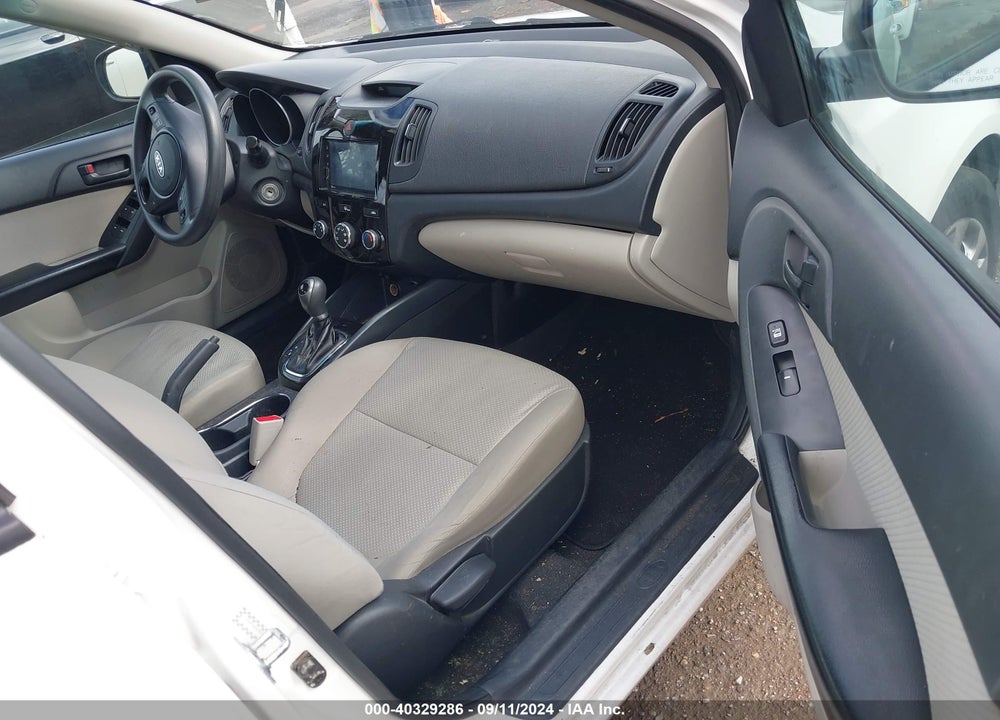 2011 KIA FORTE EX VIN: KNAFU4A26B5378848