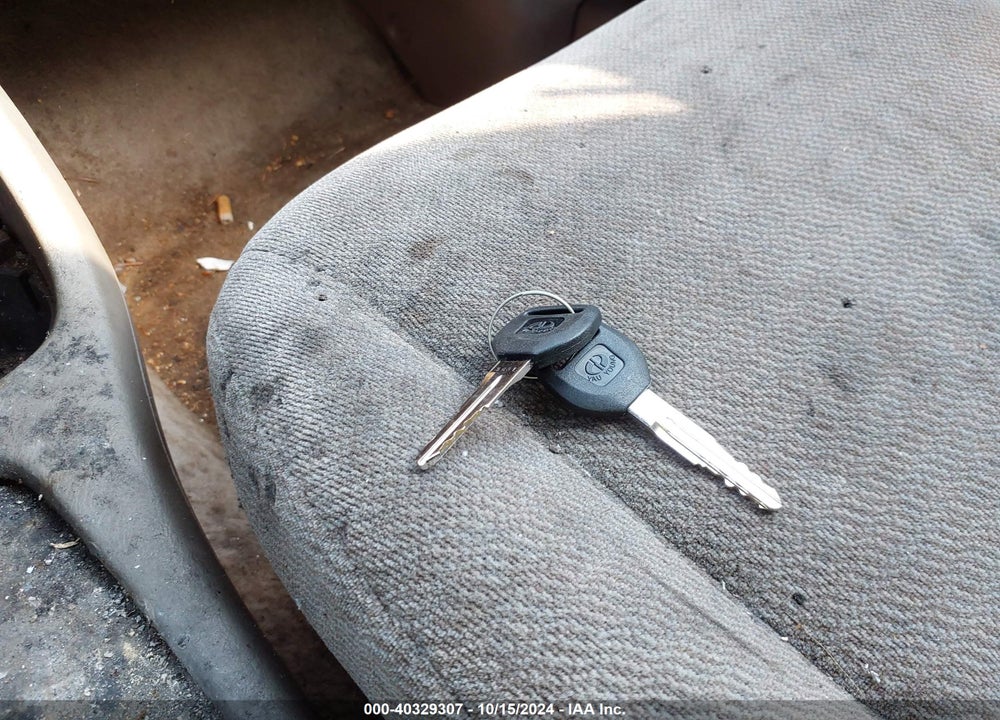 1998 HONDA CIVIC LX VIN: 1HGEJ6674WL056445