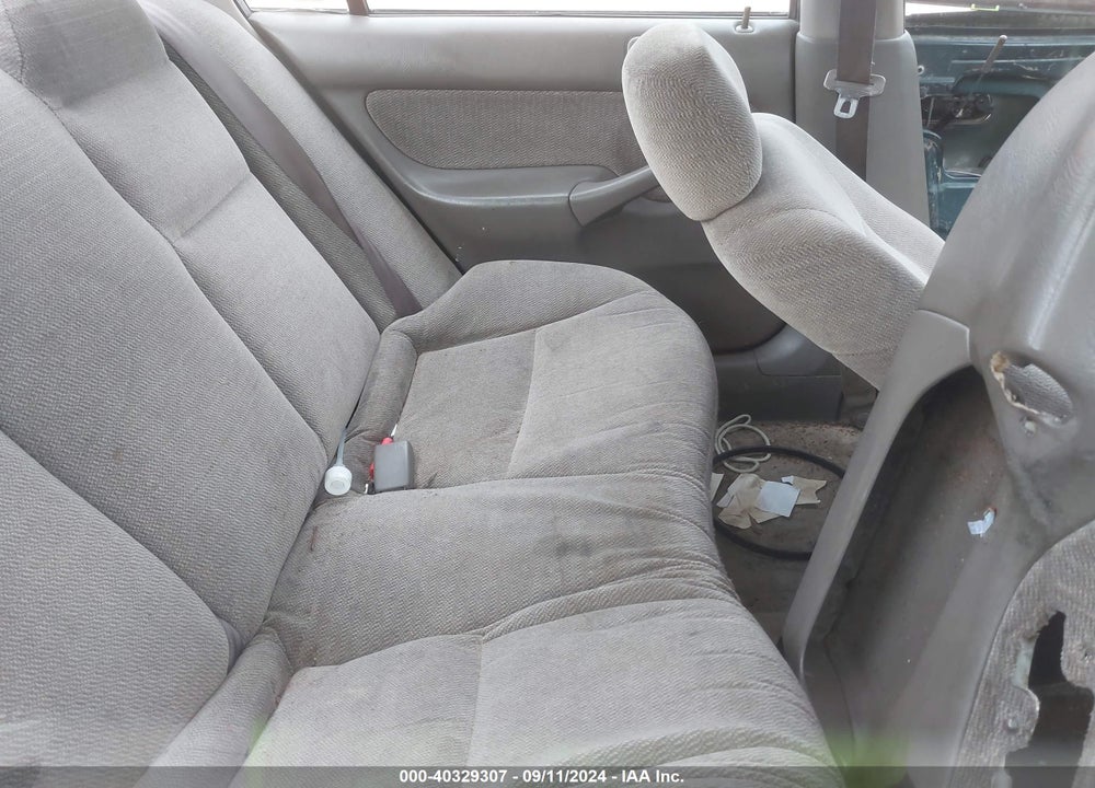 1998 HONDA CIVIC LX VIN: 1HGEJ6674WL056445
