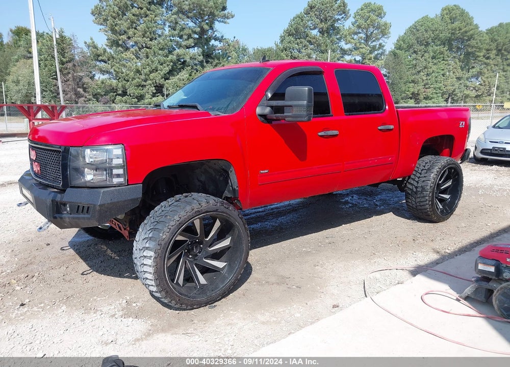 2011 CHEVROLET SILVERADO 1500 LT VIN: 3GCPKSE30BG220311