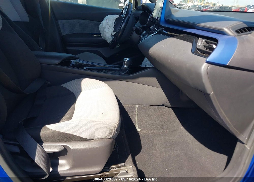 2019 TOYOTA C-HR XLE VIN: JTNKHMBX0K1051882