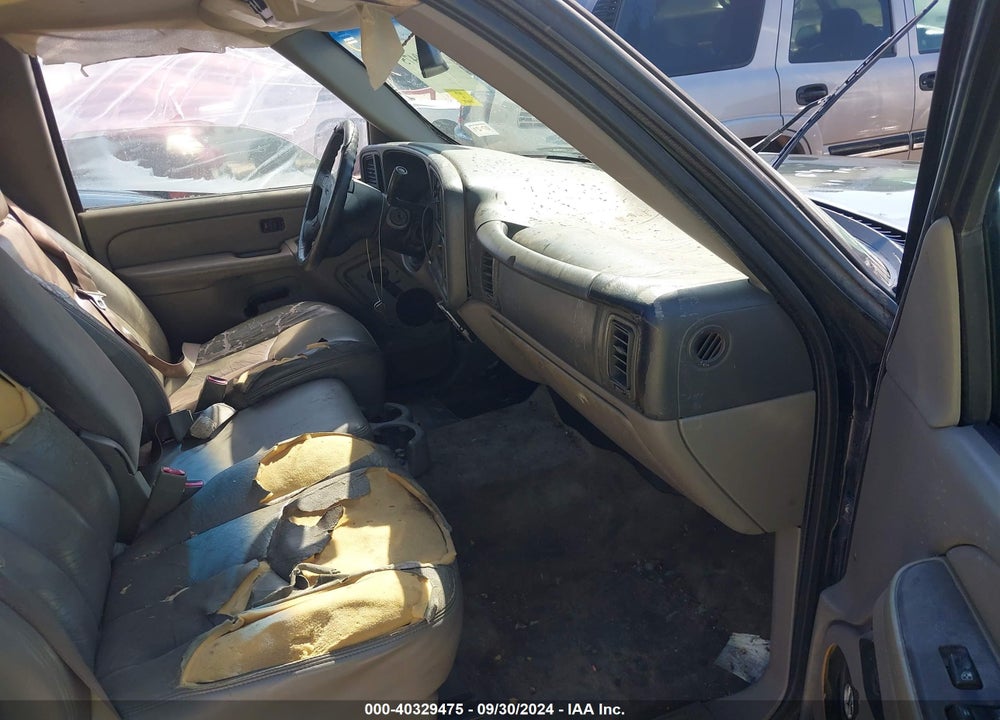 2005 GMC YUKON XL 1500 SLE VIN: 1GKEC16Z45J119121