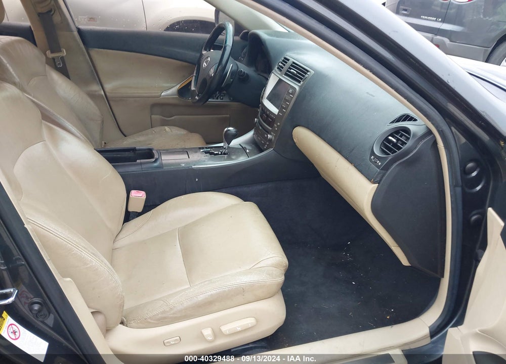 2008 LEXUS IS 350 VIN: JTHBE262982014184