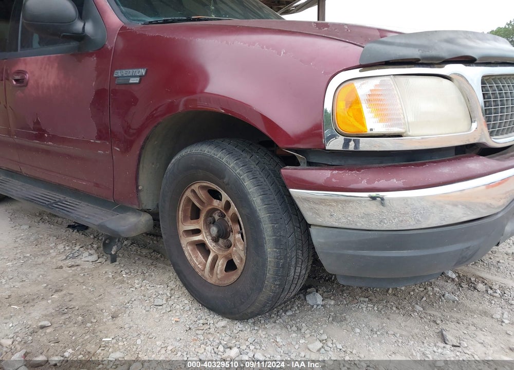 2000 FORD EXPEDITION XLT VIN: 1FMRU15L7YLB15429
