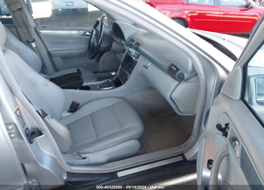 2005 MERCEDES-BENZ C 320 LUXURY/SPORT VIN: WDBRF64J25F567583