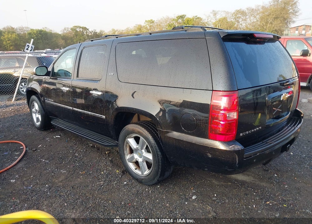 2014 CHEVROLET SUBURBAN 1500 LTZ VIN: 1GNSCKE07ER177000