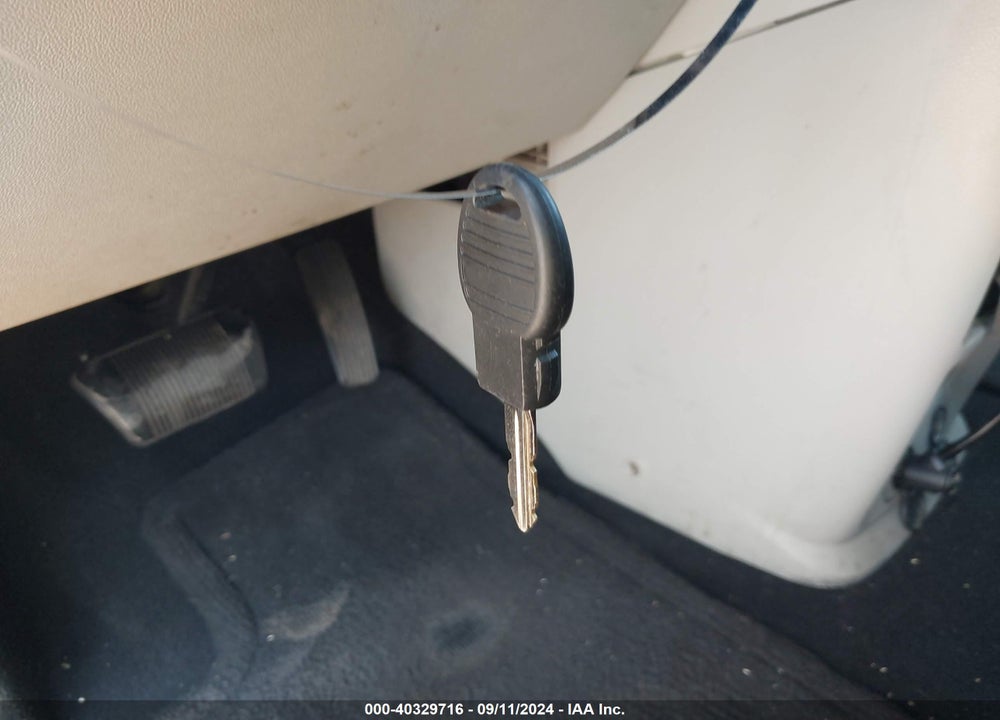 2013 DODGE GRAND CARAVAN SE VIN: 2C4RDGBG5DR615427
