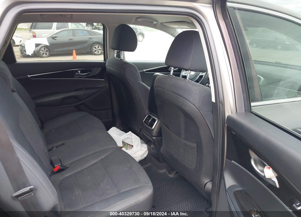 2019 KIA SORENTO 2.4L L VIN: 5XYPG4A33KG546735