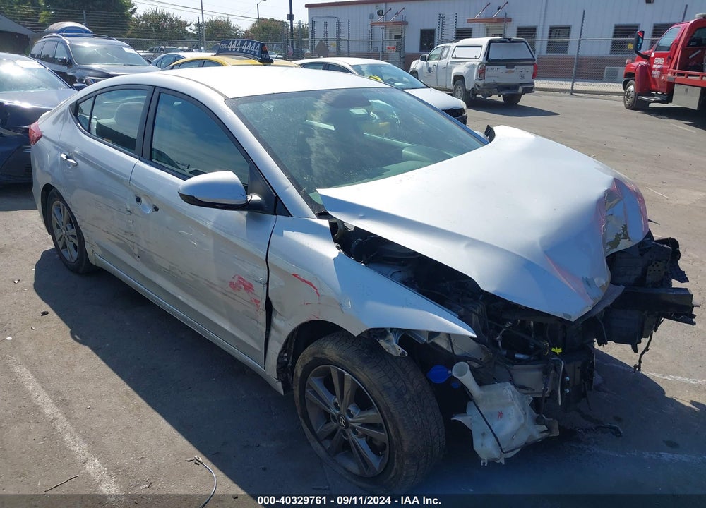 2017 HYUNDAI ELANTRA SE VIN: 5NPD84LF2HH082670