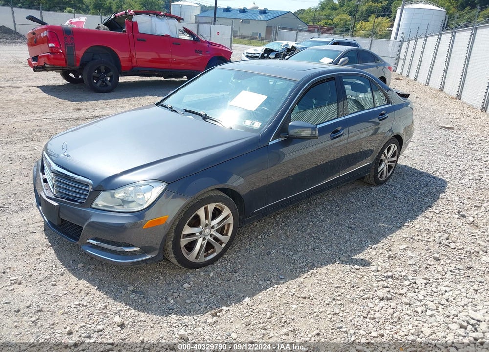 2013 MERCEDES-BENZ C 300 LUXURY 4MATIC/SPORT 4MATIC VIN: WDDGF8AB8DR269950