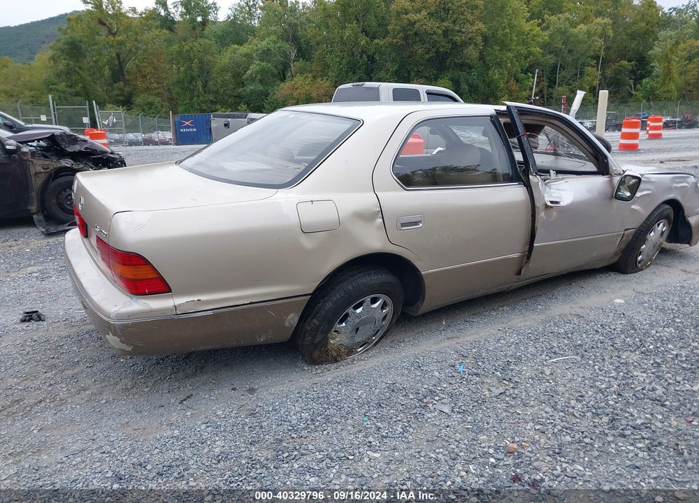 1996 LEXUS LS 400 VIN: JT8BH22F9T0038800