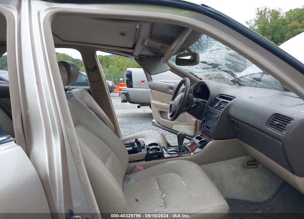 1996 LEXUS LS 400 VIN: JT8BH22F9T0038800
