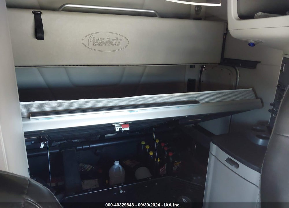 2020 PETERBILT 579 VIN: 1XPBDP9X2LD650675