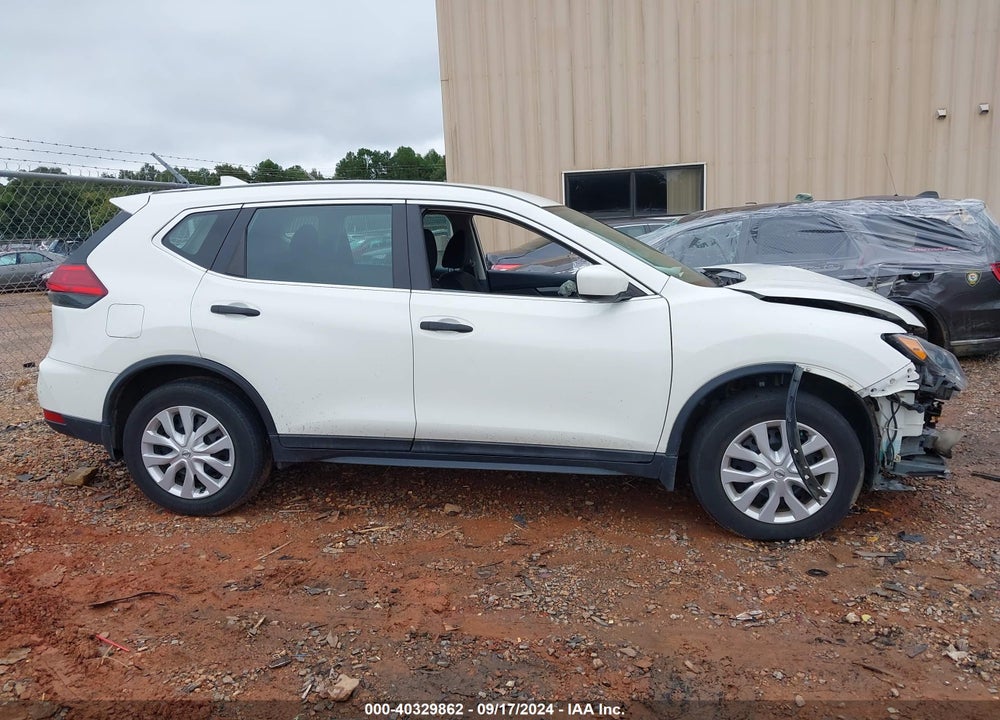 2017 NISSAN ROGUE S VIN: 5N1AT2MVXHC823876