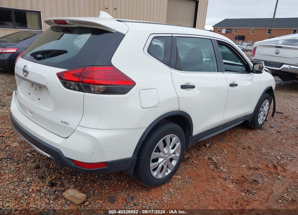 2017 NISSAN ROGUE S VIN: 5N1AT2MVXHC823876
